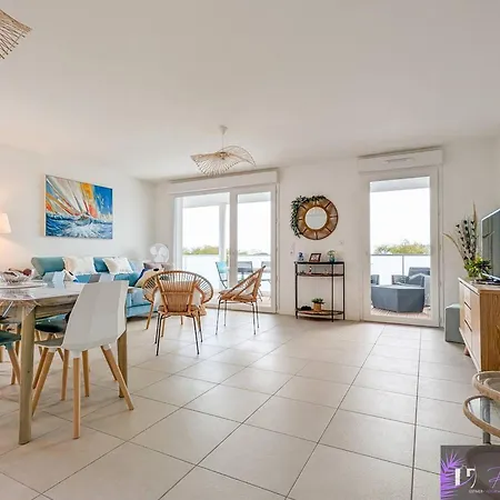 Spacieux Aux Minimes Avec Parking Pres De La - Fr-1-825-66 Apartment